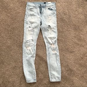 Men’s Distressed Skinny Jeans